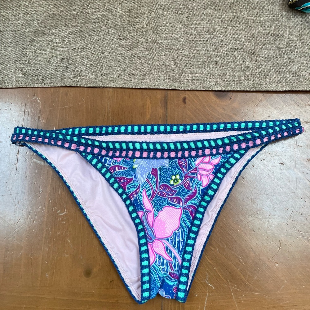 Victoria’s Secret bikini bottoms